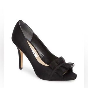 Nina Raizel ruffle open toe black satin pump size 5.5